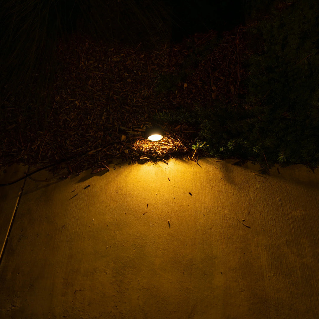 Outdoor Landscape Lighting LED 12V Low Voltage UNAL01 Crescente Aluminum Round Surface Mount Mono-Directional Integrated 6W 3000K LED In-Ground Well Light Low Voltage Landscape Lighting