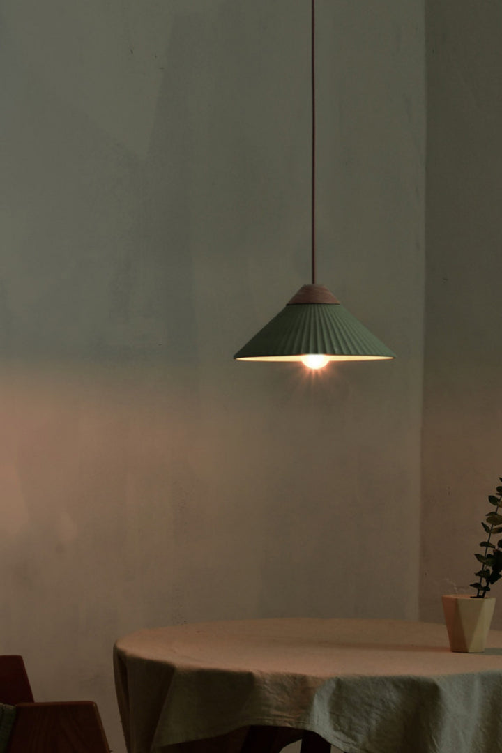 Outdoor Landscape Lighting LED 12V Low Voltage Summit Mountain Concrete Hanging Pendant Light E26 Socket Line Voltage 100V-240V AC IP64 Damp-rated