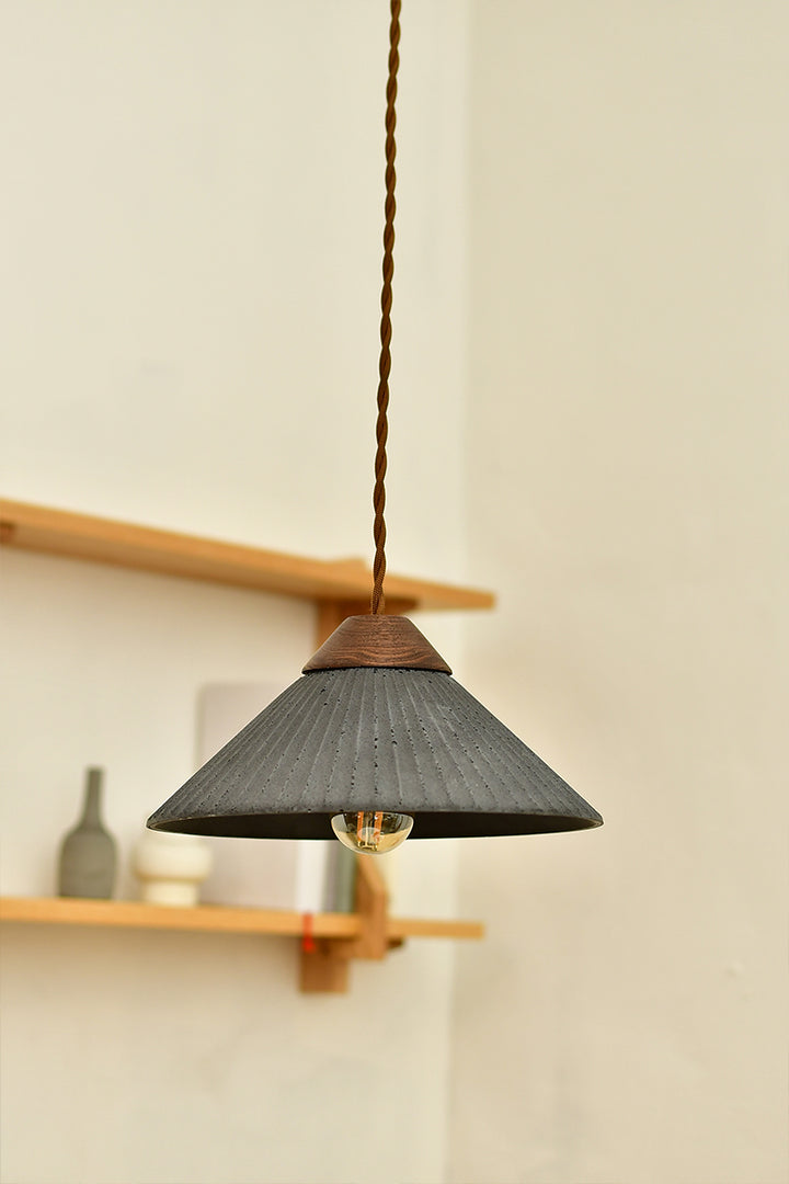 Outdoor Landscape Lighting LED 12V Low Voltage Summit Mountain Concrete Hanging Pendant Light E26 Socket Line Voltage 100V-240V AC IP64 Damp-rated